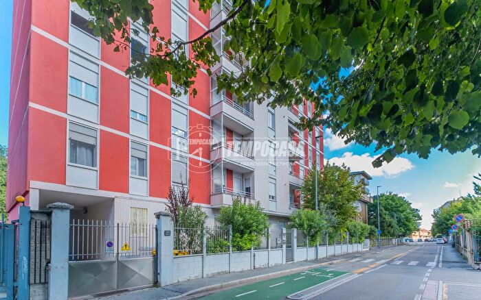 Appartamento trilocale in vendita in Via Vialba, Novate Milanese