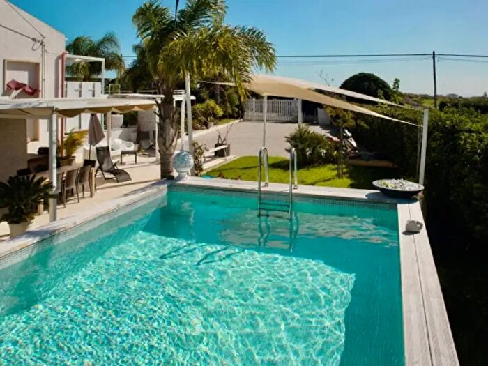 Casa quadrilocale in vendita in Via, Ragusa