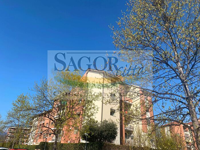 Appartamento trilocale in vendita in Via Bignone, Pinerolo