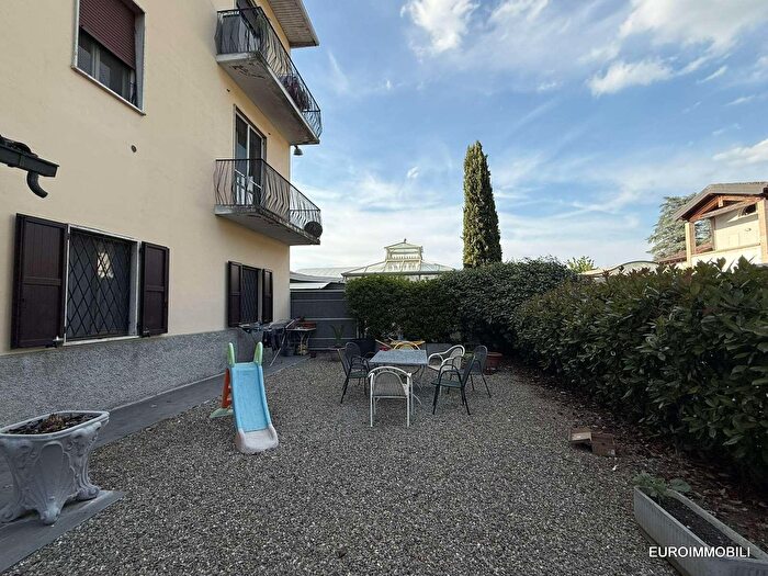 Appartamento con 5 locali in vendita in Via Maestà, Montechiarugolo