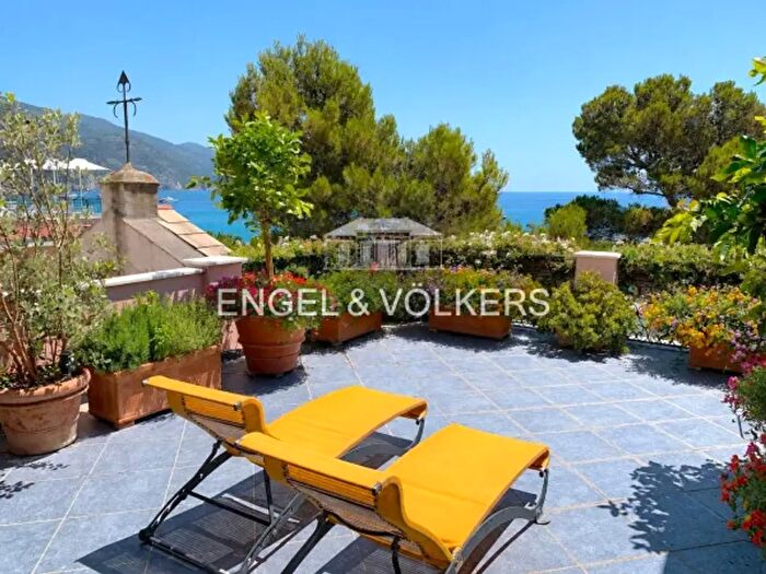 Appartamento quadrilocale in vendita in Via Fegina, Monterosso Al Mare