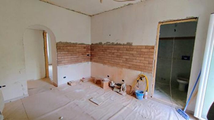 Appartamento trilocale in vendita in Via SantAgostino, Castel Madama