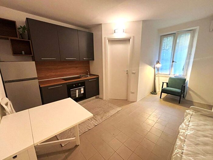 Appartamento monolocale in affitto in Via Pietro Custodi, Corso San Gottardo, Milano