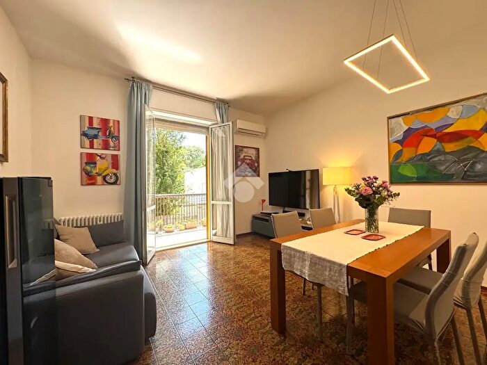 Appartamento trilocale in vendita in Via G Santarelli, Forli