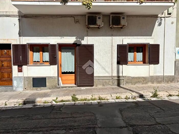 Appartamento trilocale in vendita in Via Alfonso Castriota, Gallipoli