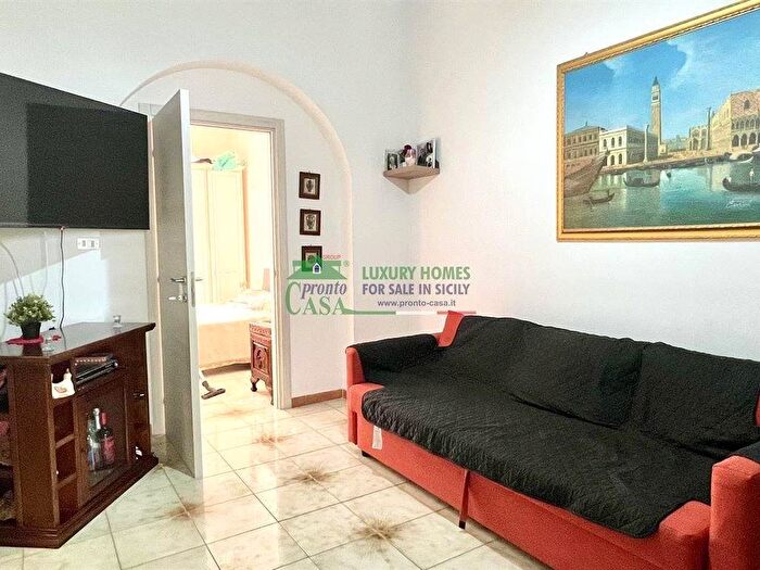 Appartamento trilocale in affitto in via della vittoria, Marina di Ragusa Centro, Ragusa