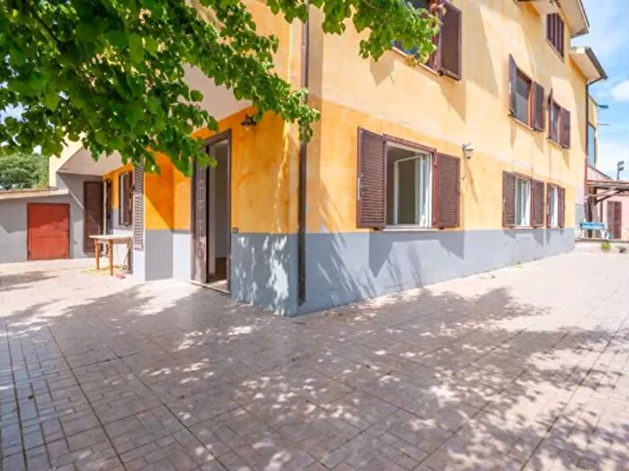 Casa quadrilocale in vendita in Via delle Pantane, Anguillara Sabazia