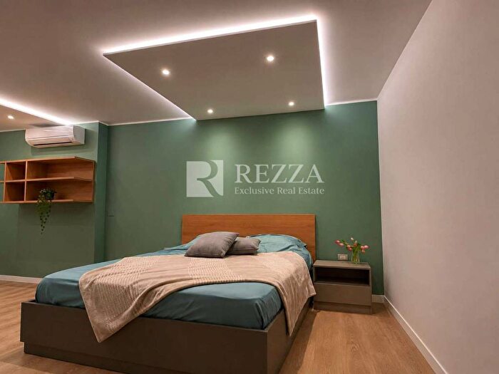Appartamento bilocale in affitto in Via Paolo Giovio, Vercelli Wagner, Milano