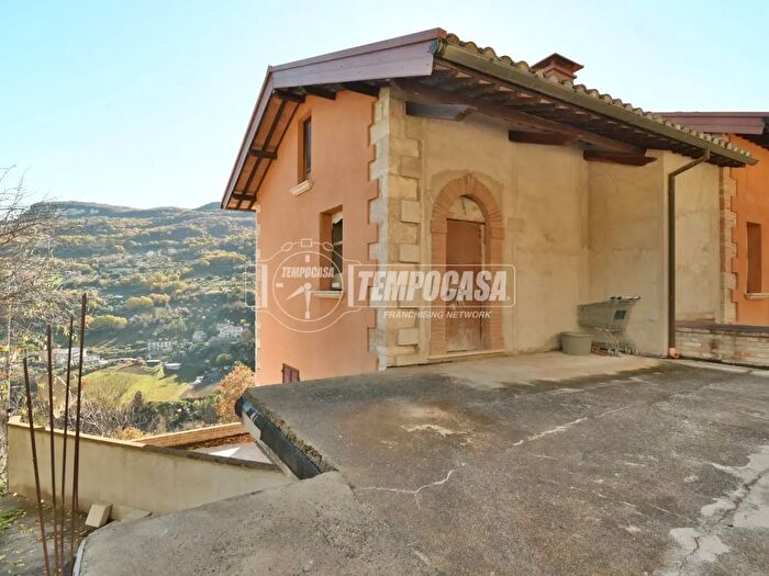 Casa quadrilocale in vendita in Strada per Rosara, Ascoli Piceno