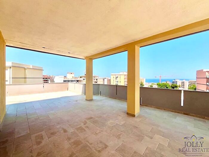 Appartamento con 5 locali in vendita in Ronco II Via Tisia, Siracusa