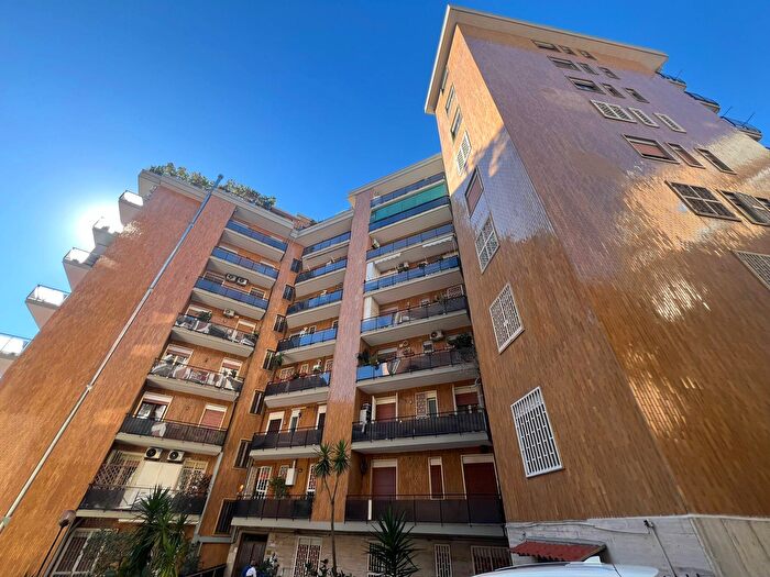 Appartamento quadrilocale in vendita in Pigna, Napoli