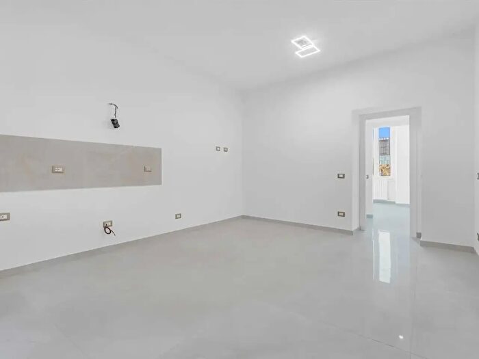 Appartamento bilocale in vendita in Ripa di Porta Ticinese, Milano