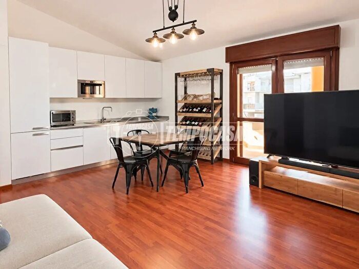 Appartamento trilocale in vendita in Via Golfo di Orosei, Elmas