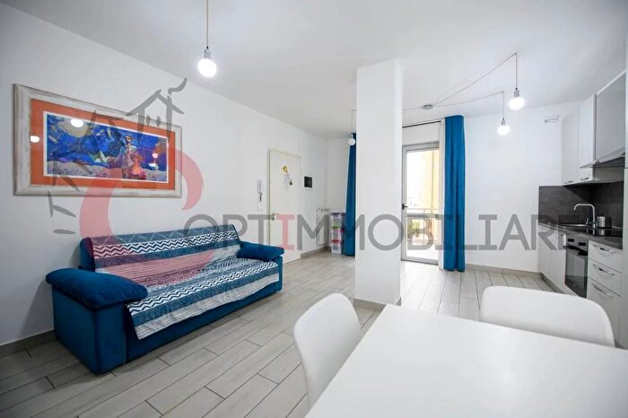 Appartamento trilocale in vendita in Follonica