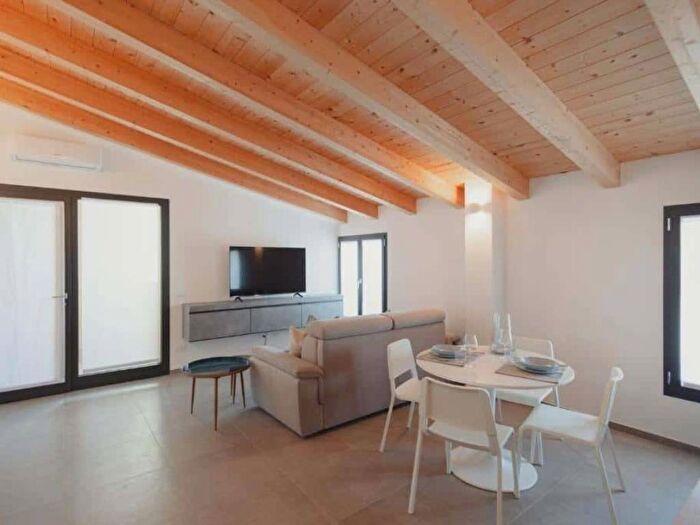 Appartamento trilocale in affitto in Piazza Emilio Alfieri, Bovisa, Milano