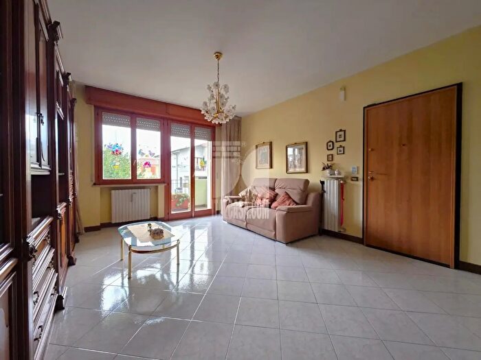 Appartamento con 5 locali in vendita in Via Boccaccio, Borgo Virgilio