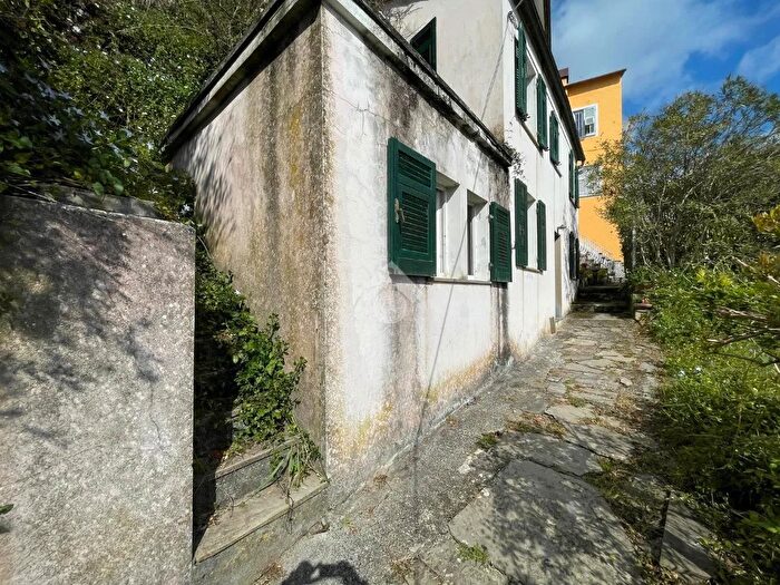 Casa quadrilocale in vendita in Via Valle dei Berissi, Lavagna