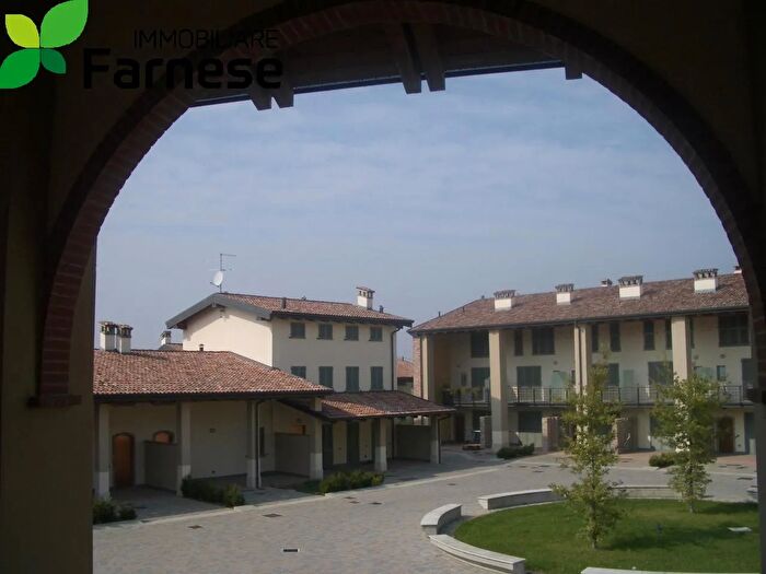 Appartamento quadrilocale in vendita in Piacenza