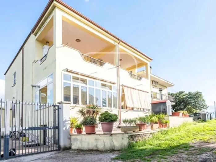 Appartamento trilocale in vendita in Via di Colle Vigne, Gallicano Nel Lazio