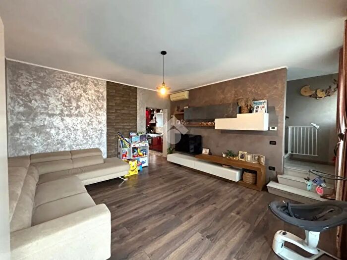 Casa trilocale in vendita in Via Ippolito Nievo, Cadoneghe
