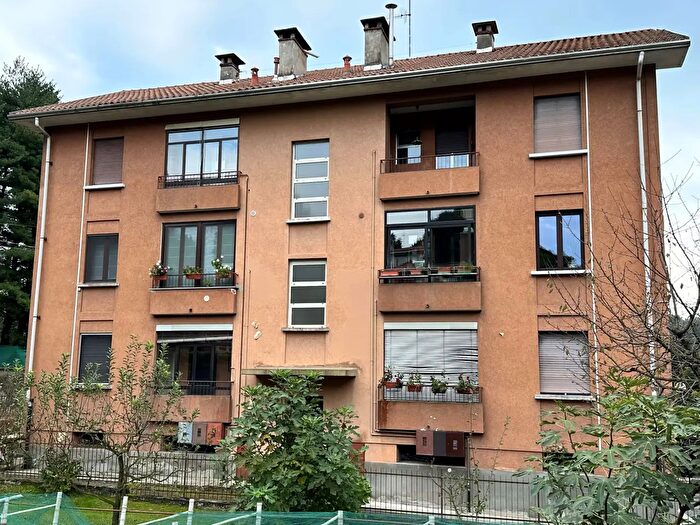 Appartamento trilocale in vendita in Via Verbano, Arona