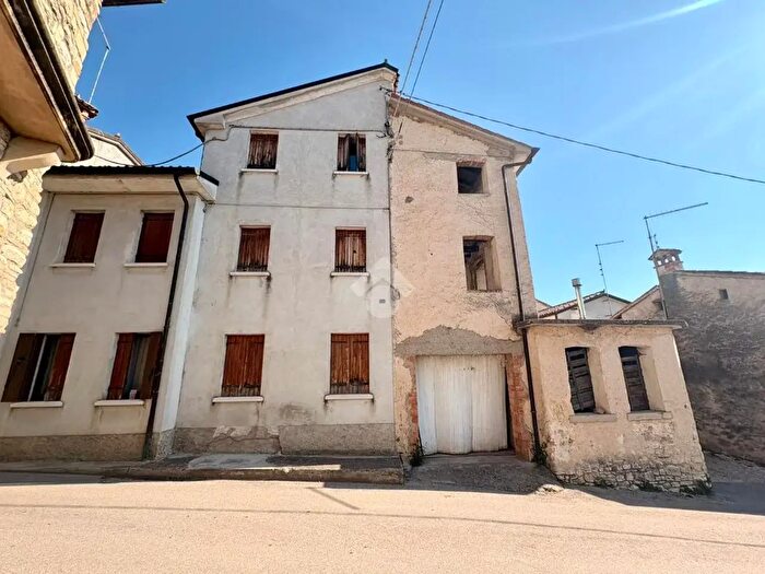 Casa con 5 locali in vendita in Via Cal del col, Valdobbiadene