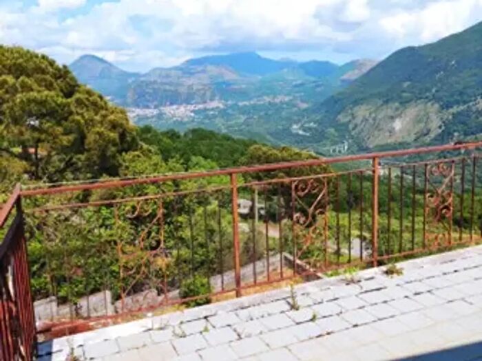 Casa con 6 locali in vendita in Via Valle, Trecchina