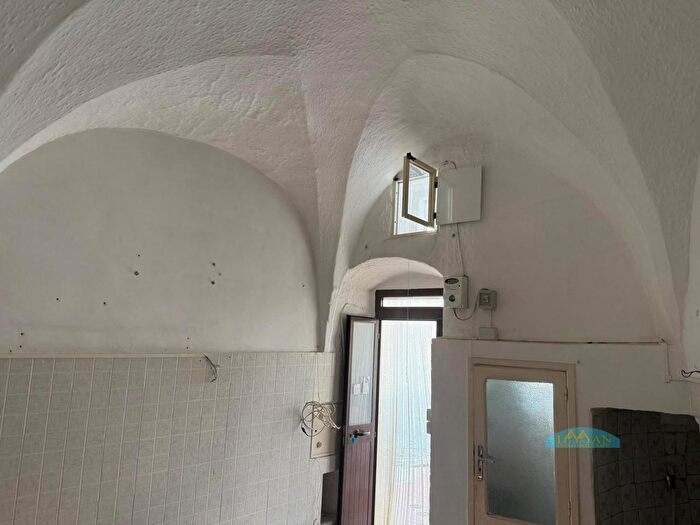 Casa monolocale in vendita in Via Bottega De Nisco, Ceglie Messapica