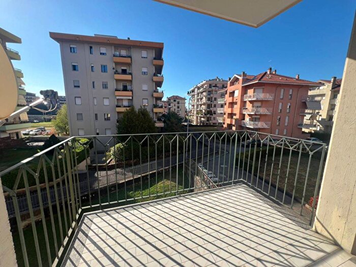 Appartamento quadrilocale in affitto in Via Sant'Eusebio, Centro Città San Paolo, Biella