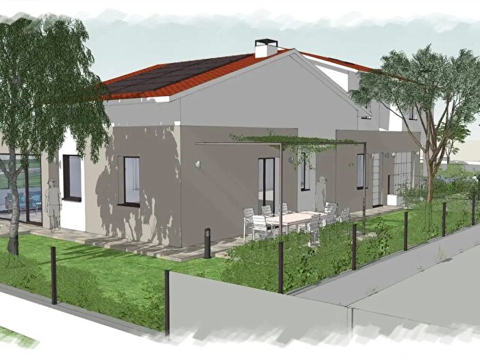 Casa con 5 locali in vendita in Cecina