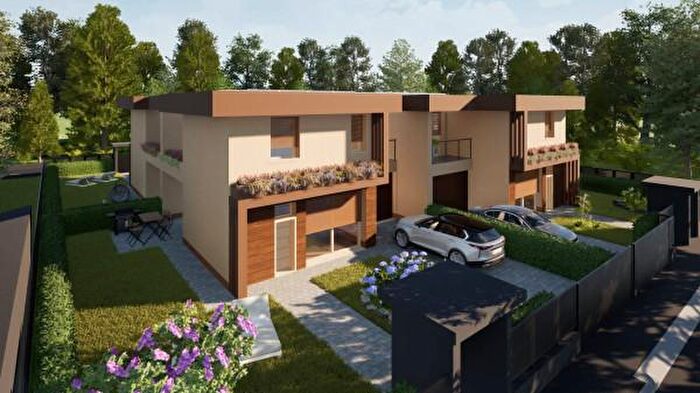 Casa quadrilocale in vendita in Via Crema, Romano Di Lombardia