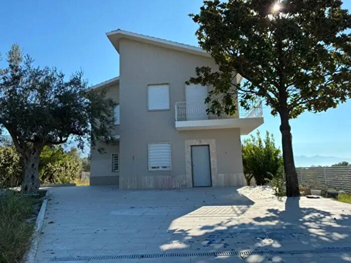 Casa quadrilocale in vendita in Viale Guglielmo Marconi, Piedimonte San Germano