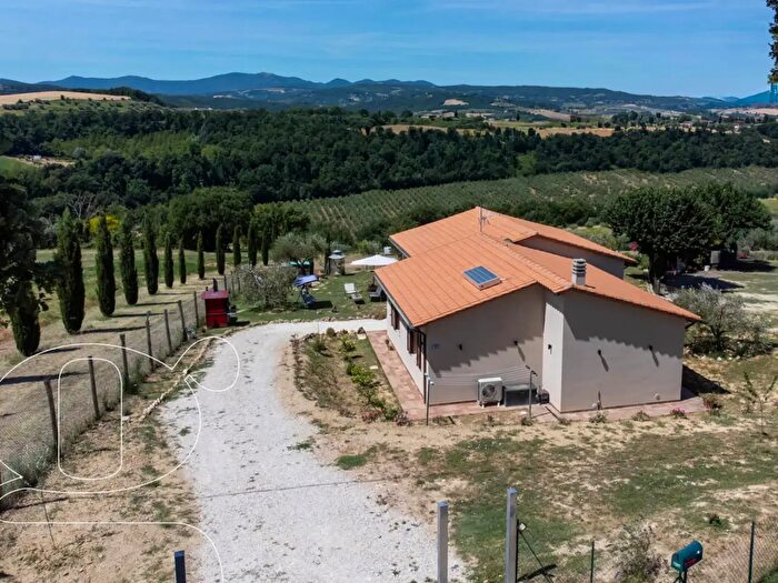 Casa trilocale in vendita in Collevalenza, Todi