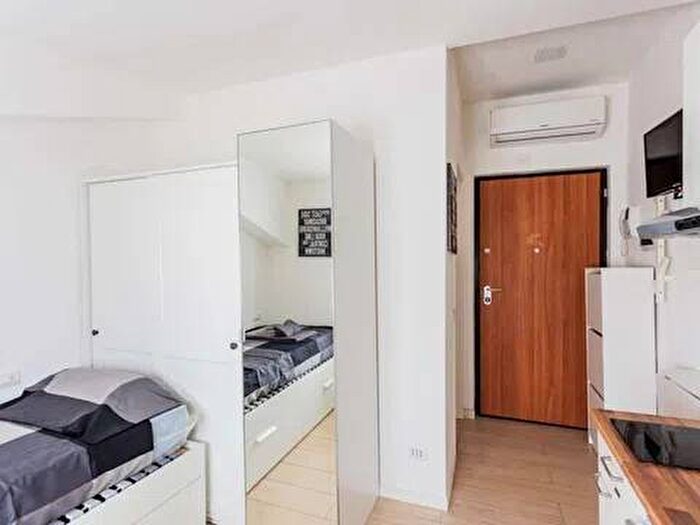 Appartamento monolocale in affitto in Viale Monza, Rovereto, Milano