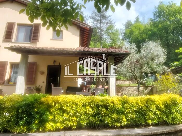 Casa trilocale in vendita in Vicchio