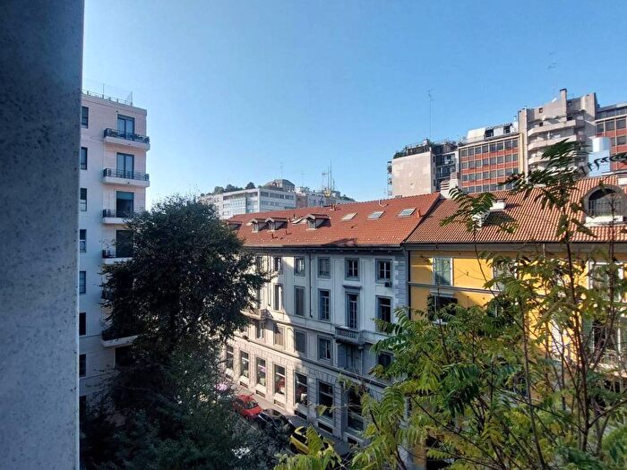 Appartamento quadrilocale in affitto in Via Panfilo Castaldi, Repubblica, Milano