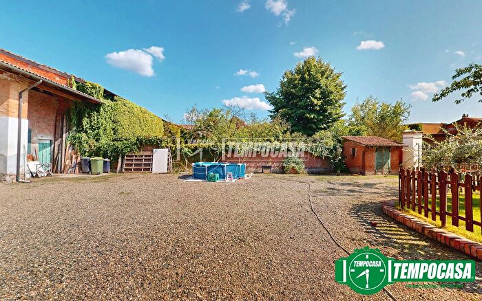 Casa quadrilocale in vendita in Strada Acqui, Alessandria