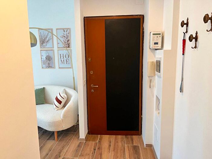 Appartamento trilocale in affitto in Viale Pisa, Piazzale Siena, Milano