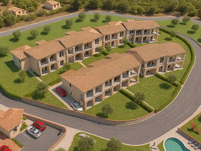 Appartamento trilocale in vendita in Via Nazionale, Budoni