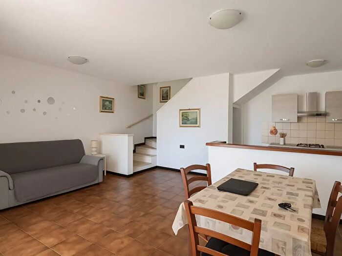 Appartamento con 5 locali in vendita in Via del Parco, Piombino