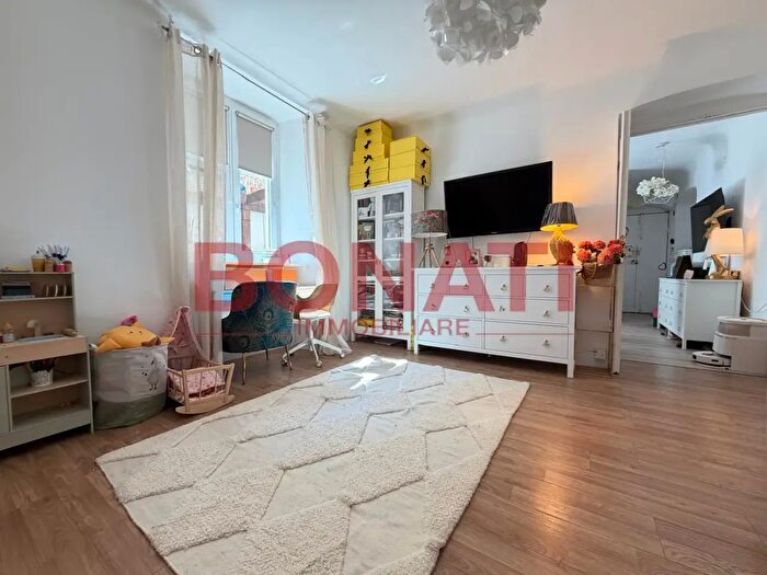 Appartamento trilocale in vendita in Via Napoli, La Spezia