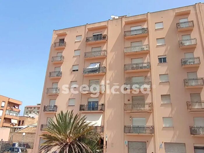 Appartamento quadrilocale in vendita in Via Giuseppe De Luca, Trapani