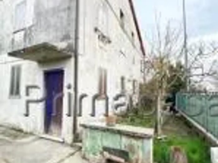 Casa con 8 locali in vendita in Strada SantAntonino, Vicenza