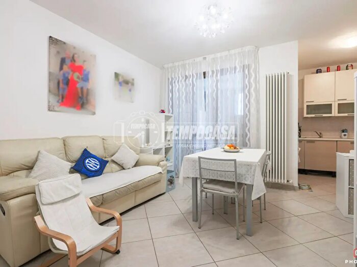 Appartamento trilocale in vendita in Via Silvio Pellico, Imola