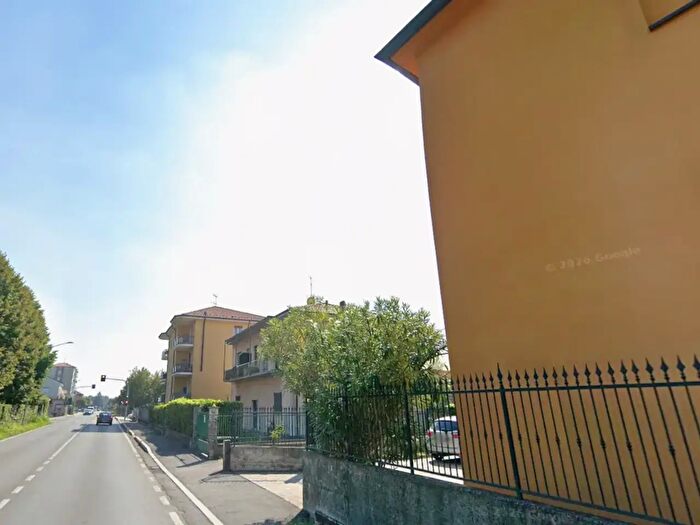 Appartamento bilocale in affitto in Via Circonvallazione, Cornate DAdda