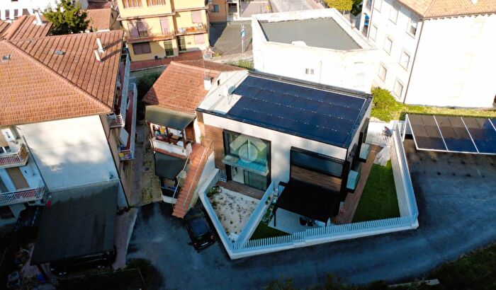 Casa quadrilocale in vendita in Corso G Garibaldi, SantElpidio A Mare