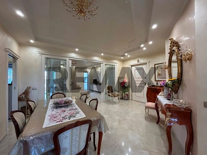 Appartamento con 6 locali in vendita in Contrada Sant'Andrea Snc, Vieste
