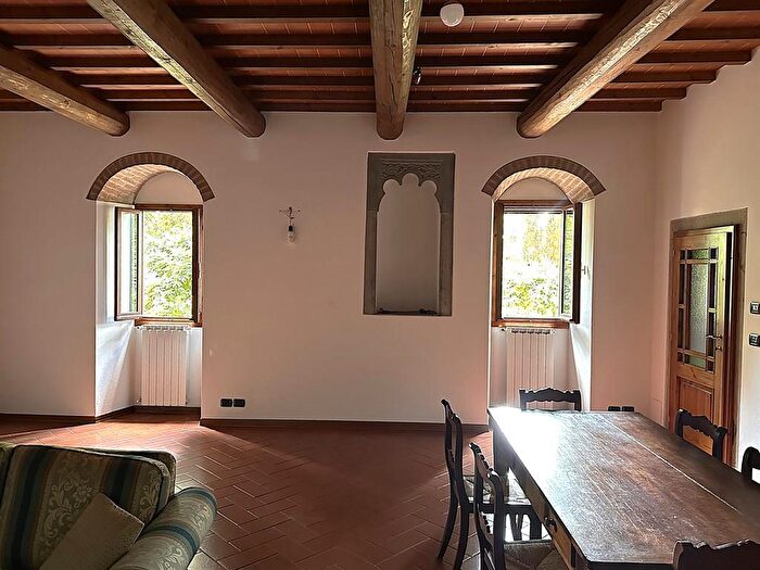 Appartamento con 5 locali in vendita in Via Roma, Scarperia e San Piero