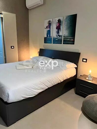 Casa in vendita in Pavia