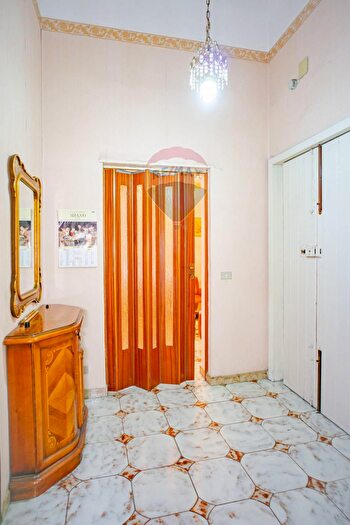 Casa con 6 locali in vendita in Via Duca degli Abruzzi, Paterno